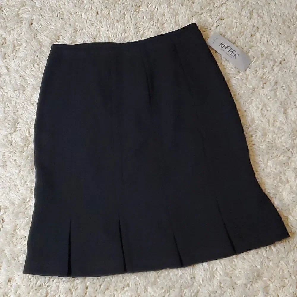KASPER SEPARATES Pleated Suit Skirt